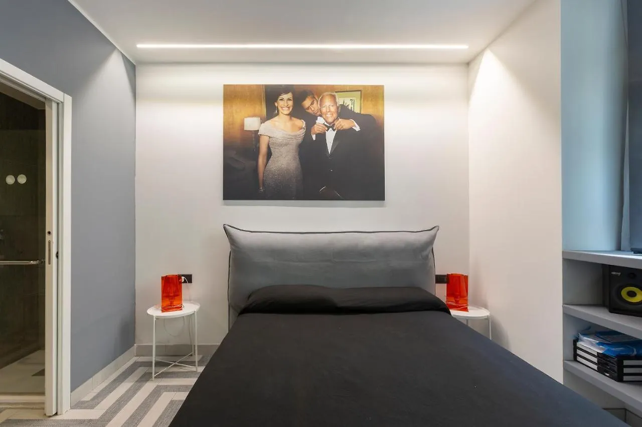 Armani House, Superior Apartment In City Center Milan Italy